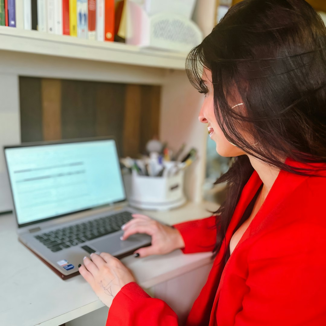 Plataforma Moodle de gestión de capacitaciones para Finnes - Sala Conectada